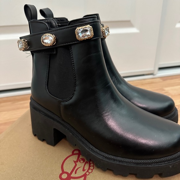 NEW Sugar Favorite Jewel Chelsea Booties - Picture 6 of 8